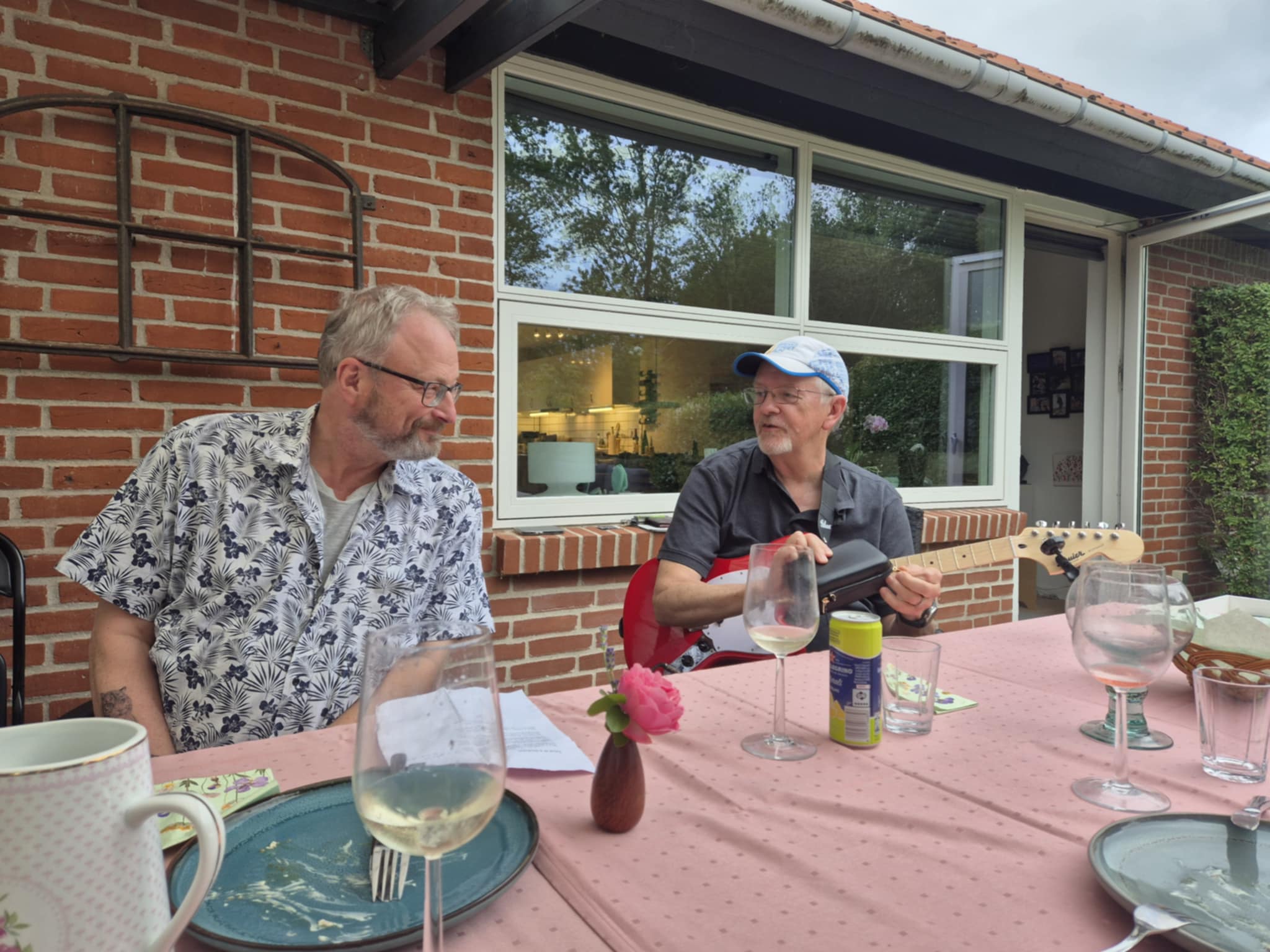 Time is a trickster – spoken words at a garden party